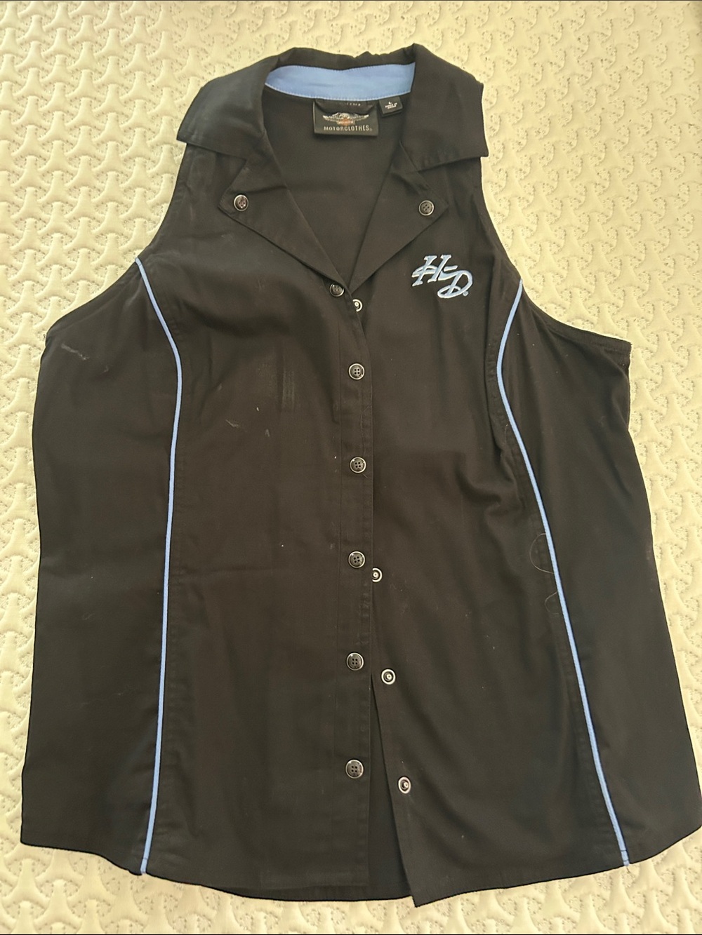 Harley-Davidson Black Sleeveless Button-Up Top with Light Blue Trim
